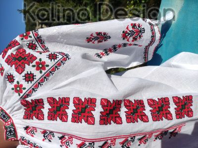 Дамска блуза с шевица - модел 17